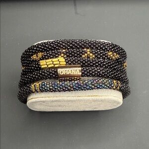 Sashka Co. Set of 5 Ohana Black and Gold Hand Beaded Bracelets